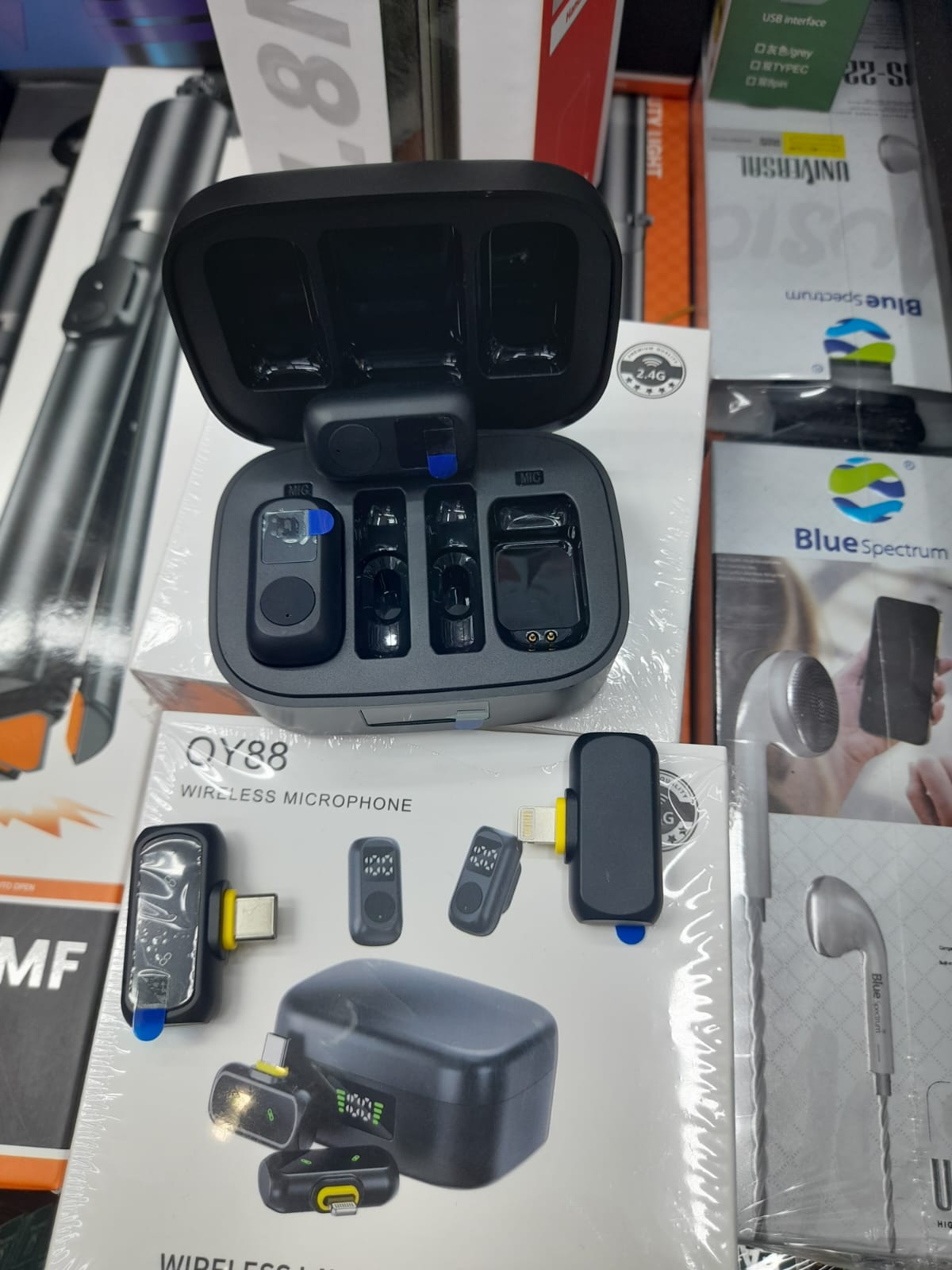 QY88 Wireless Lavalier Microphone with Charging Case, Dual Clip-On Mic, Digital Display, Noise Cancellation, 2.4GHz Plug & Play Microphone for iPhone, Android, YouTube, TikTok, Interviews & Live Streaming